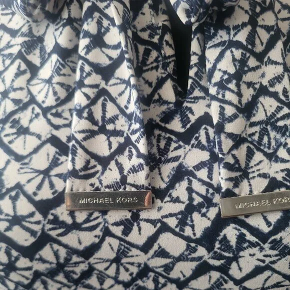 Michael Kors Abstract Print Sleeveless Blouse - Picture 4 of 6